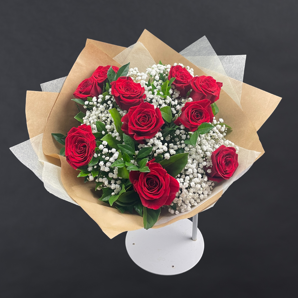 14 Roses Valentine's Roses Delivery in Brisbane Fresh Blooms & Free Message Card ...